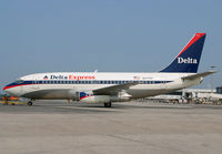 deltaexpress_737-200_N379DL_JFK_0602_JP_.jpg