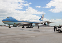 AIRFORCEONE_747-200_28000_MIA_1016_4_JP_small.jpg