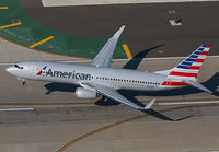 AMERICAN_737-800_N816NN_LAX_1113F_JP_small.jpg