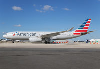 AMERICAN_A330-200_N290AY_MIA_0217_JP_small1.jpg
