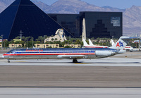 AMERICAN_MD80_N9626F_LAS_1010_JP_small1.jpg