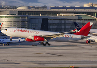 AVIANCACARGO_A330-200F_N332QT_MIA_0126A_4_JP_small1.jpg
