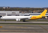 DHL_A330-300F_EI-HEB_JFK_0422_JP__smalljpg.jpg