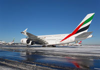 EMIRATES_A380_A6-EEK_JFK_0115V_jP_small.jpg