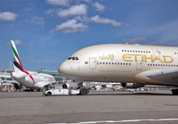 ETIHAD_EMIRATES_A380_JFK_0916_1_JP_small1.jpg