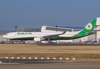 EVAAIR_A330-300_B-16337_NRT_0117_JP_small.jpg
