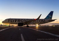FRONTIER_A320_N220FR_LAX_1114C_3_JP_small.jpg