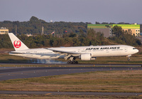 JAL_777-300_JA740J_JFK_0919_4_JP_small.jpg