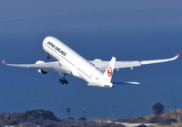 JAL_A350-1000_JA04WJ_LAX_0226_5_JP_small.jpg