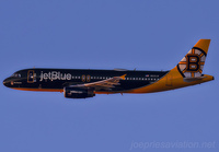 JETBLUE_A320_N632JB_JFK_0422A_9_JP_small.jpg