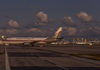 KALITTAAIRCHARTERS_737-300F_N405CK_MIA_1125_jP_small.jpg