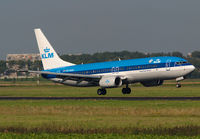 KLM_737-800_PH-BXH_AMS_0802_JP_small.jpg