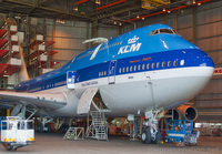 KLM_747-300_5BH-BUR_AMS_0802B_JP_small.jpg