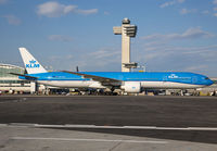 KLM_777-300_PH-BVA_JFK_0915B_JP_small.jpg