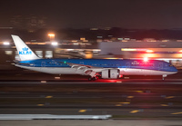 KLM_787-9_PH-BHL_JFK_0917_9_JP_small.jpg