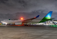LEVEL_A330-200_EC-OHY_LAX_0226_JP__small.jpg