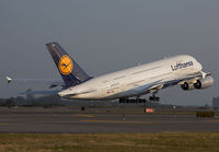 LUFTHANSA_A380_D-AIMJ_JFK_0912B_JP_small.jpg