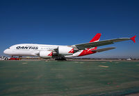 QANTAS_A380_VH-OQB_LAX_1109T_JP_small.jpg