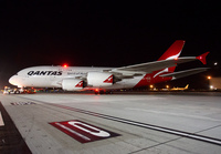 QANTAS_A380_VH-OQB_LAX_1113B_JP_small1.jpg