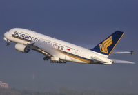 SINGAPORE_A380_9V-SKA_FRA_1112I_JP_small1.jpg