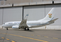 SOUTHAFRICA-AIRFORCE_737-700_ZS-RSA_JFK_0909_JP_small1.jpg