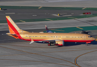 SOUTHWEST_737-8_N871HK_LAX_0226_JP_small.jpg