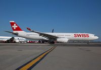 SWISS_A330-300_HB-JHK_JFK_0713_JP_small.jpg