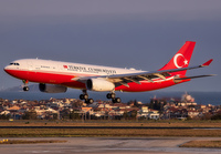 TURKISHGOVERNMENT_A330-200_TC-TUR_IST_1018_5_JP_small~0.jpg