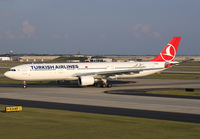 TURKISH_A330-300_TC-LNG_JP_small.jpg