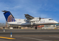 UNITEDEXPRESS_DASH7_N358PH_EWR_0915_3_jP_small.jpg