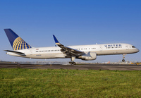 UNITED_757-200_N588UA_JFK_0714C_JP_small.jpg