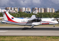 WINAIR_ATR42_PJ-WIW_SXM_0125_3_JP_small.jpg