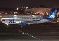 XL_A330-200_F-GRSQ_JFK_0917_JP_small~0.jpg