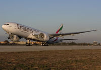 emiratesJP_777-200LR_LAX_1109.jpg